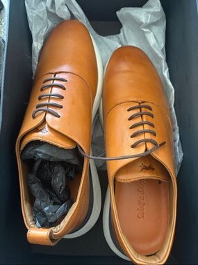 Men's Tan Leather Derby Shoes with Modern Sole